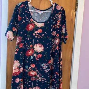 Lularoe Perfect T